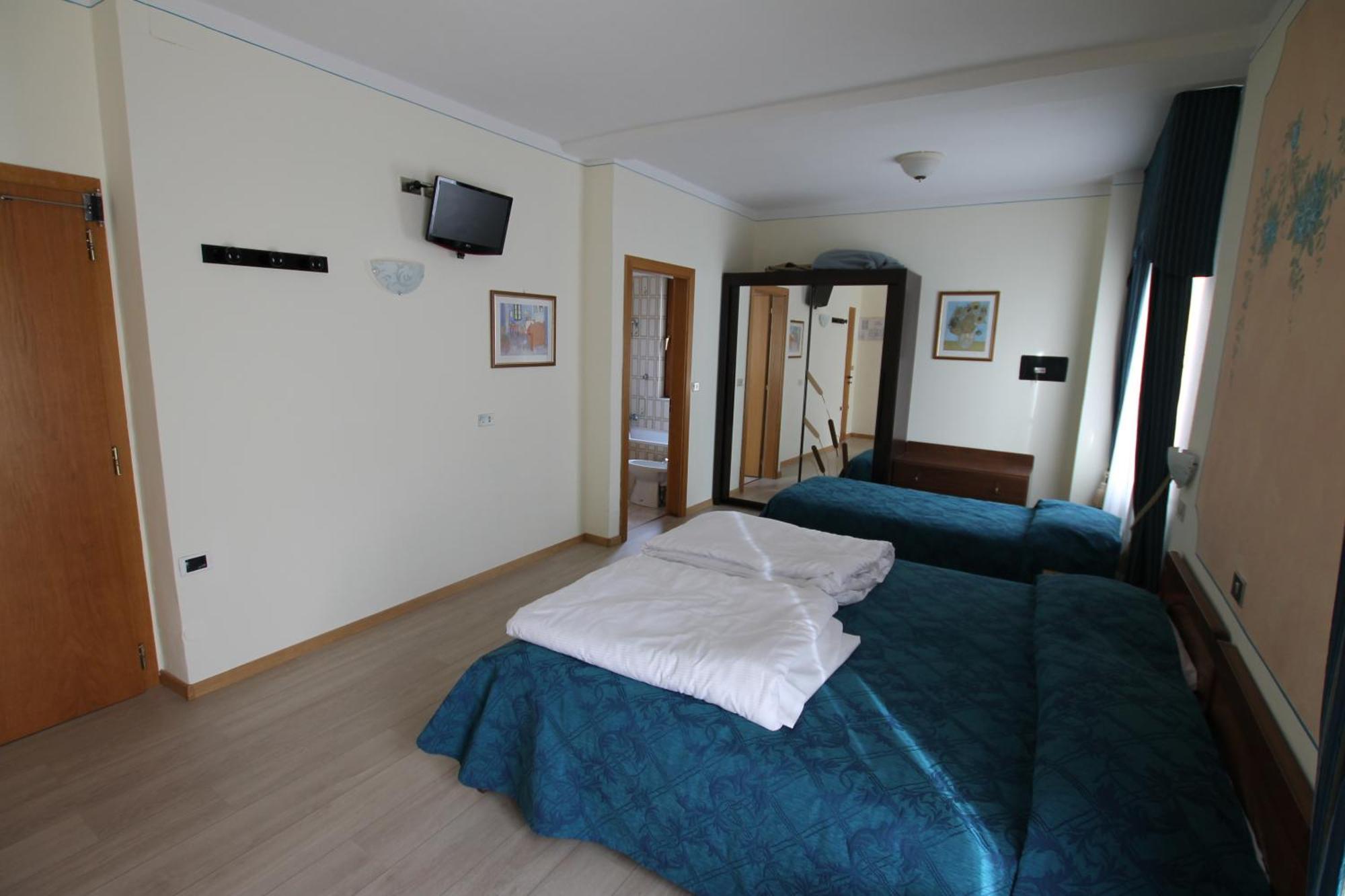 Hotel Florida Molveno Kültér fotó